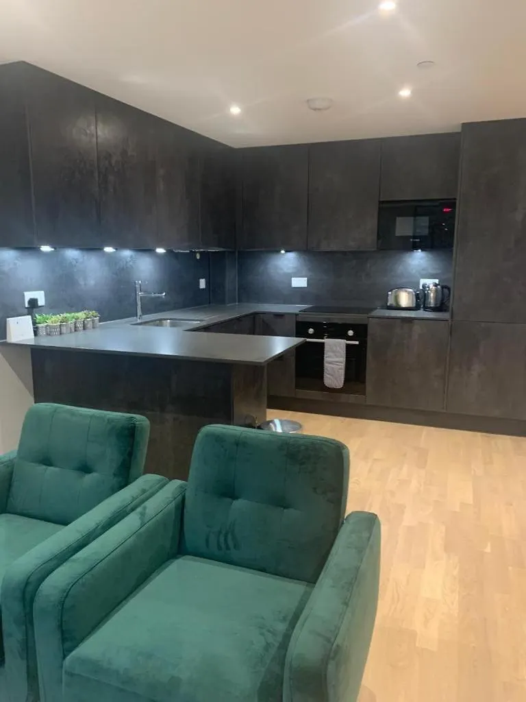 Διαμέρισμα Cozy Three Bedroom Home In Mowlem St Sleeps 7 Λονδίνο