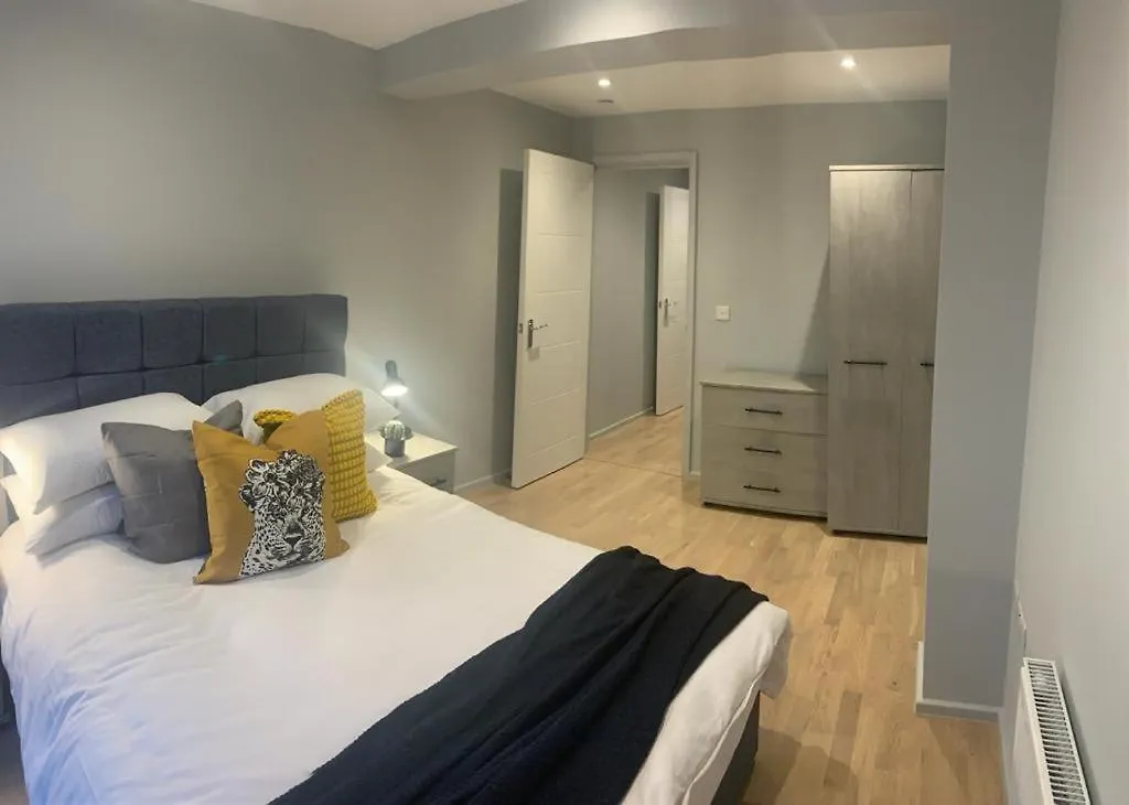 Διαμέρισμα Cozy Three Bedroom Home In Mowlem St Sleeps 7 Λονδίνο
