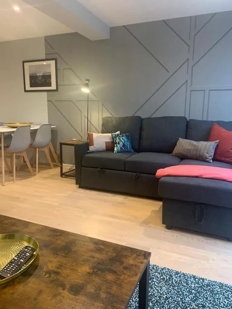 Cozy Three Bedroom Home In Mowlem St Sleeps 7 Λονδίνο 0*,